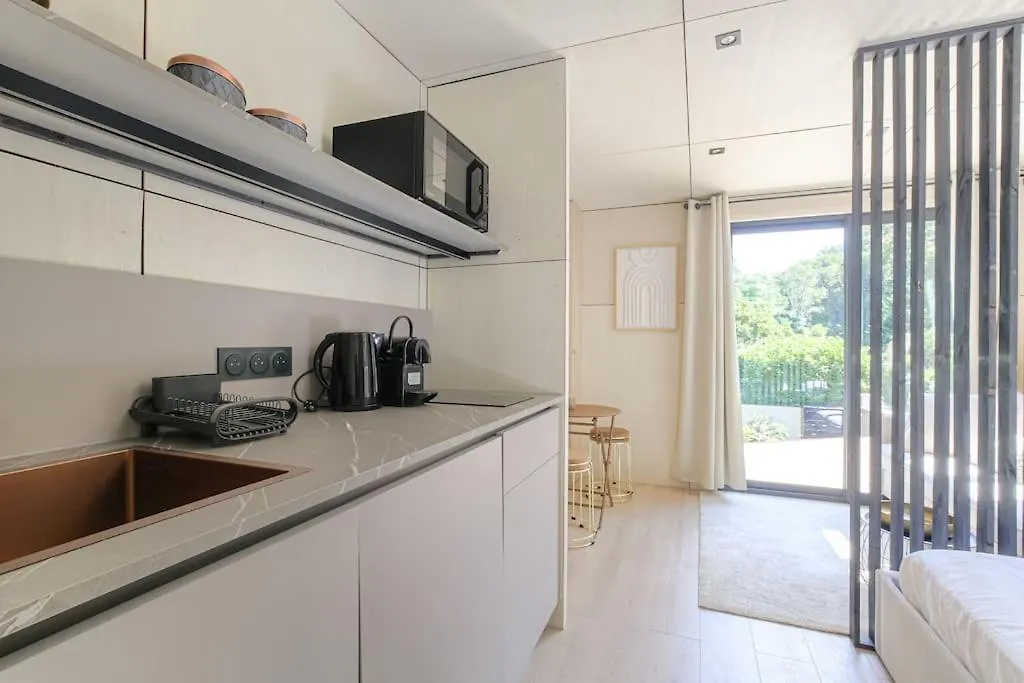 Tiny-House Atypique, 4 Personnes, Saint-Didier 0*, Saint-Didier-au-Mont-d'Or